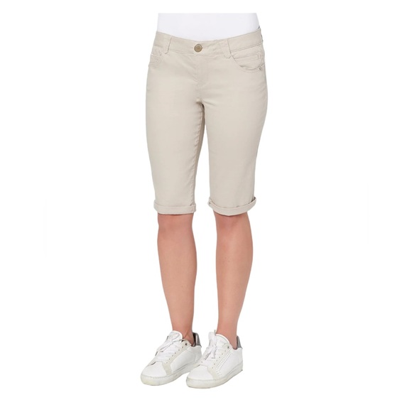 Democracy Flax Ab Solutions Bermuda Shorts - Picture 10 of 10